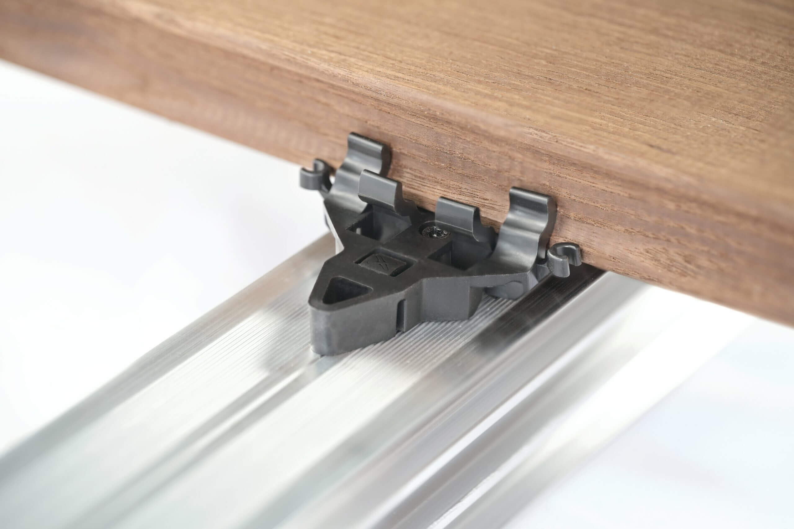 KONEKTO T decking connector KONEKTO T decking connector