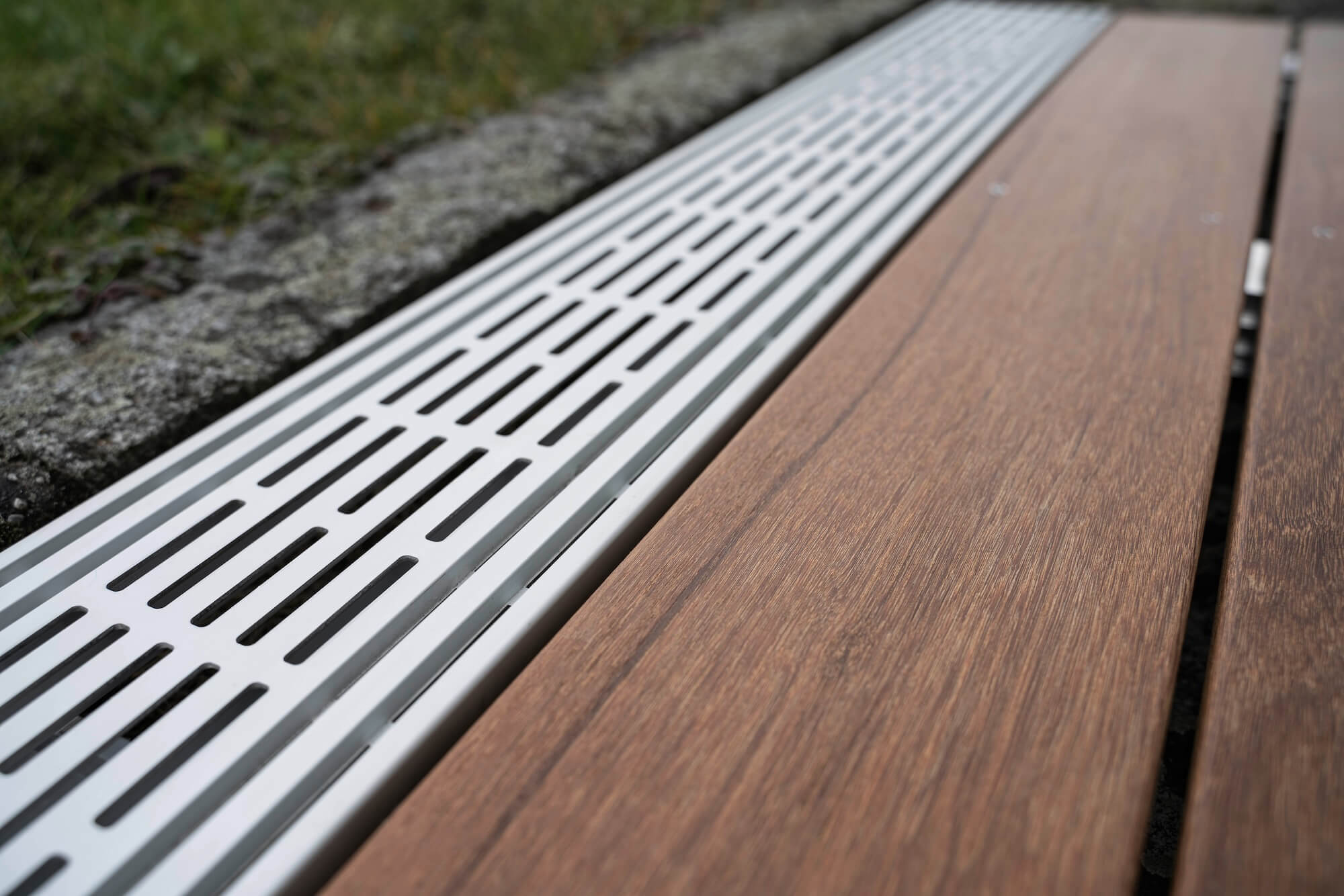 RELO V Ventilation drainage grate 1200 mm RELO V Ventilation drainage grate 1200 mm